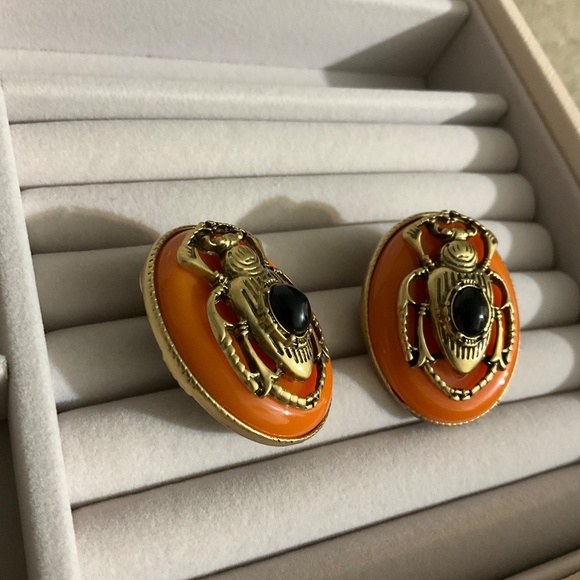 vintage beetle earrings - Picture 3 of 7